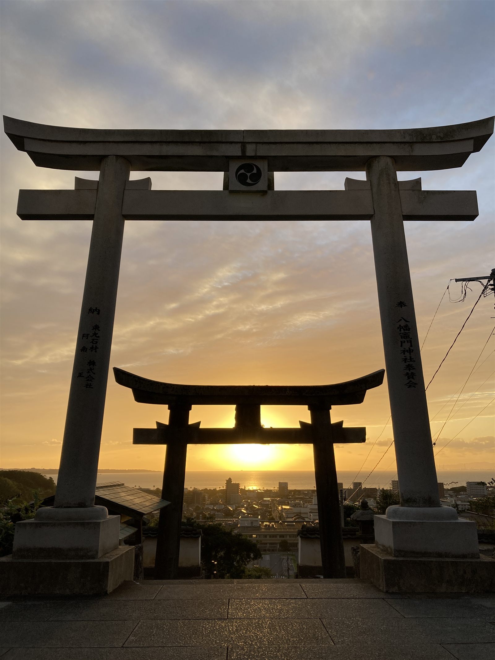 寺社仏閣のイメージ（鳥居）